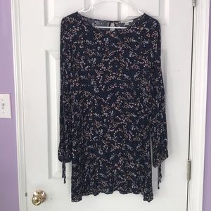 American Eagle Long sleeved dress